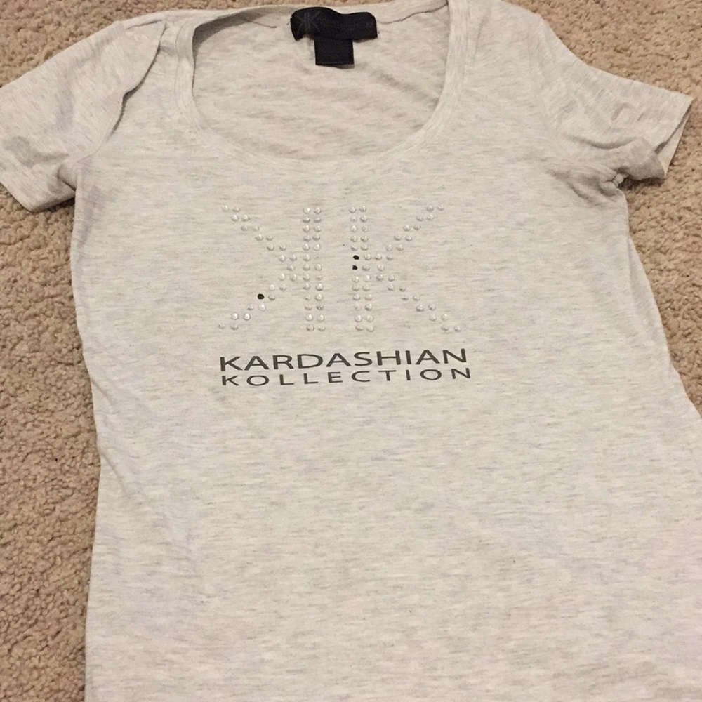 Gray shirt